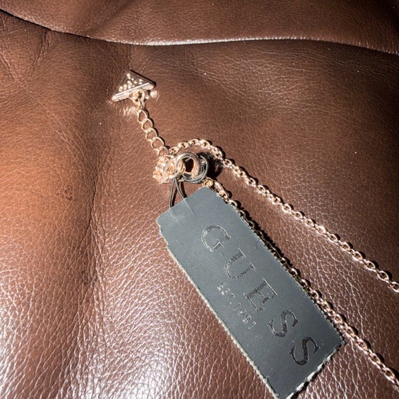 Guess Pocket Full of Posies Goldtone Flower Ball Rhinestone Pendant Necklace NWT - Picture 3 of 5